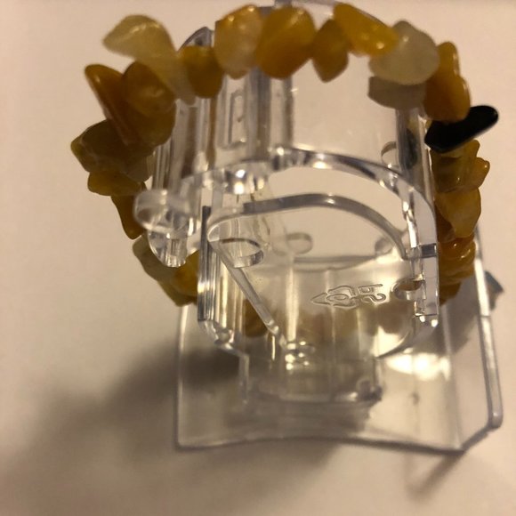 ** 3/$21 **   Natural Chip Stones Stretch Bracelet - Picture 7 of 8